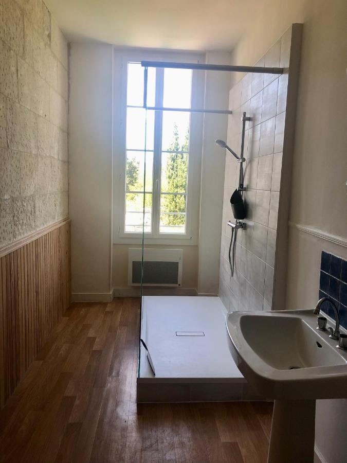 Mortagne-sur-Gironde La Maison Du Port מראה חיצוני תמונה